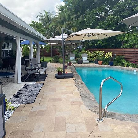 Wilton Manors A Mens Oasis Bed & Breakfast Екстериор снимка