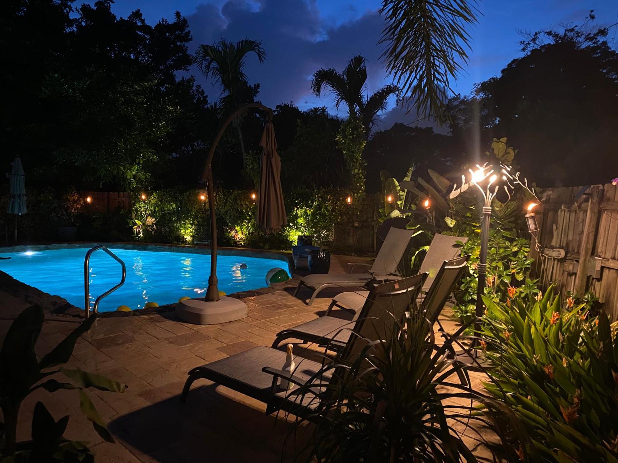Wilton Manors A Mens Oasis Bed & Breakfast Екстериор снимка